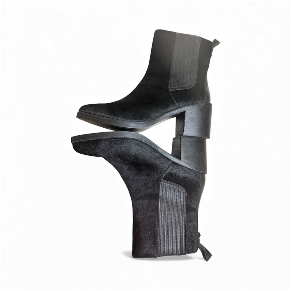 UGG Black Ankle Booties - Picture 3 of 12